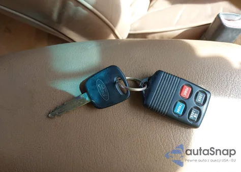 1998 Ford Mustang из США, поврежденный, VIN 1FAFP4446WF184771